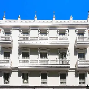 https://apt-new-premium-flat-center.es-andalucia.com
